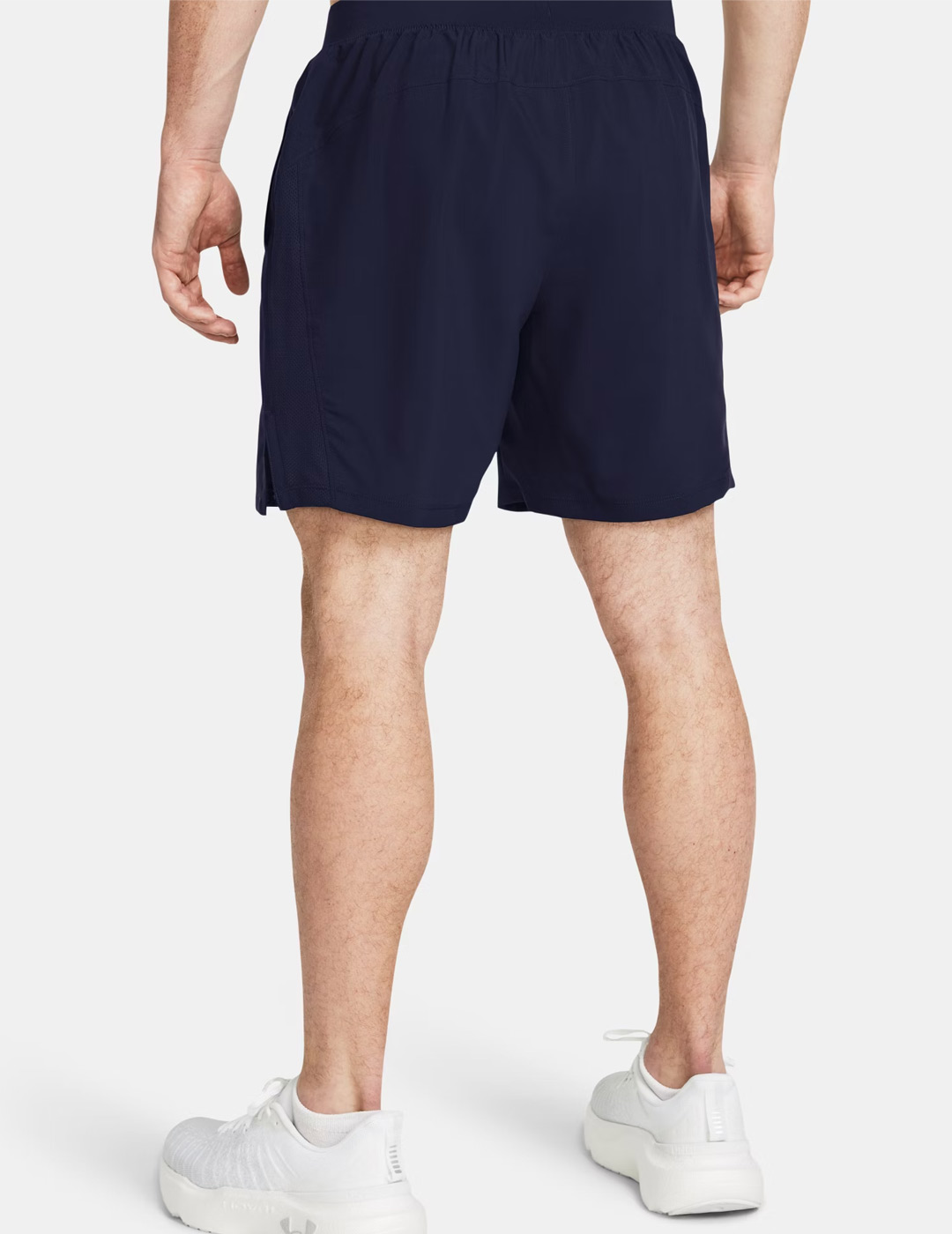 short hombre under armour  LAUNCH 7'', marino