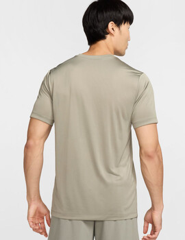 camiseta técnica hombre, nike  DRI-FIT LEGEND, tostado