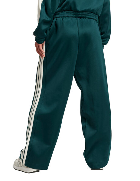 Gallery 1756991929038 jw0529 3 apparel on model back view white