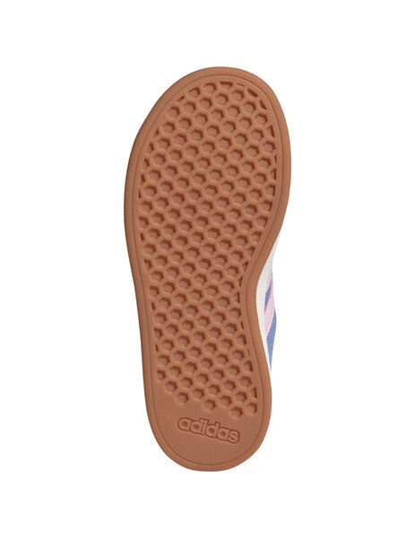 Gallery 1756996871668 jr2228 4 footwear photography bottom view white