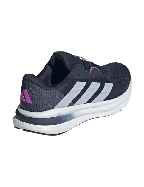 Gallery 1757000988235 jq2621 7 footwear photography back lateral top view white