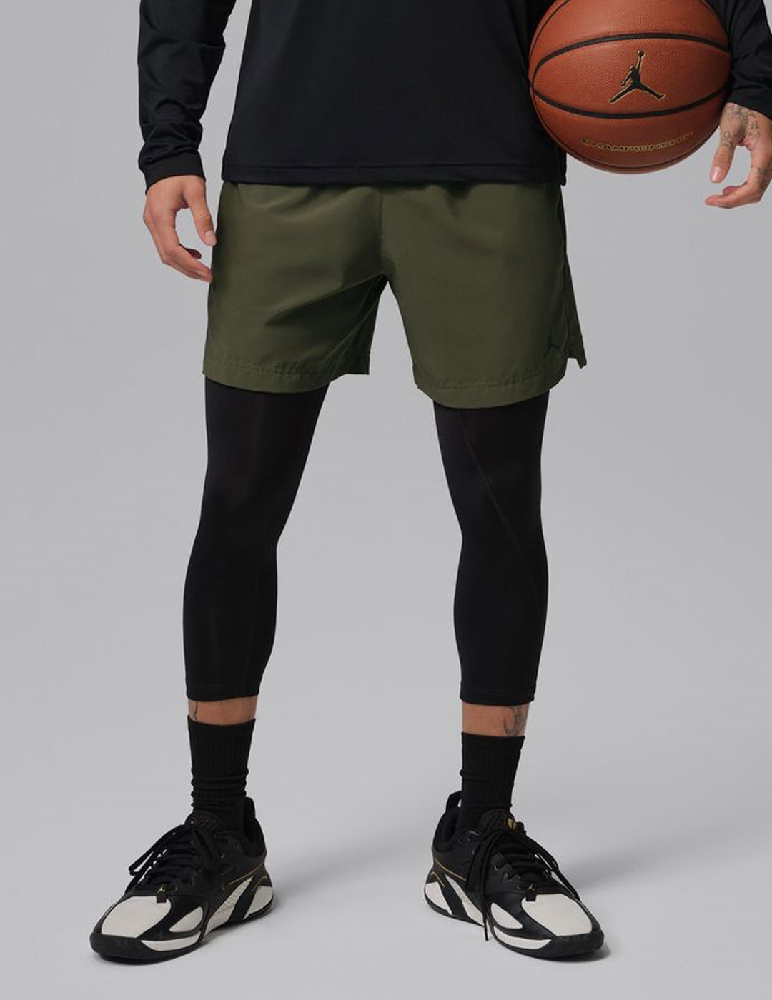 short hombre JORDAN SPORT ESSENTIALS MEN'S DRI-F, verde oliva