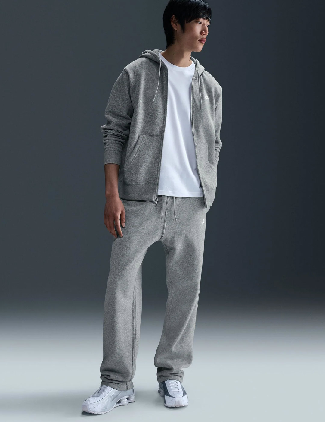 pantalón chandal recto hombre nike CLUB OPEN-HEM gris