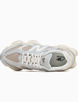 zapatilla New Balance 9060, beige/gris