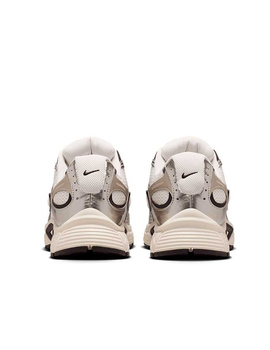 zapatilla nike hombre V5 RNR tostado/chocolate/plata