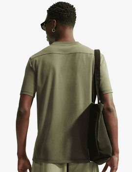 camiseta manga corta hombre nike VARSITY , verde oliva