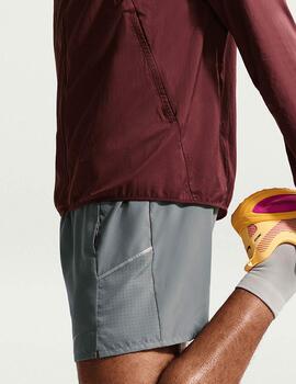 short nike hombre  MILER  DRI-FIT 5" , gris