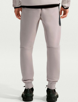 pantalón hombre nike  TECH FLEECE, gris