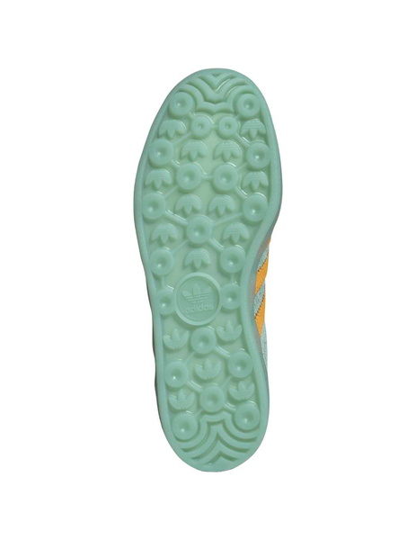 Gallery 1790925430054 ig6783 4 footwear photography bottom view white