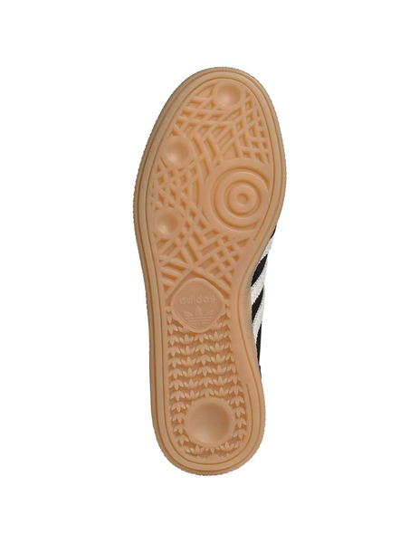 Gallery 1791266023798 ih1512 4 footwear photography bottom view white